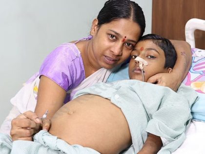 without a transplant my son will have only a few days to live Mother's call for the help | ट्रान्सप्लांट झाले नाही तर माझ्या मुलाकडे जगण्यासाठी काही दिवसच राहतील...! मदतीसाठी आईची आर्त हाक