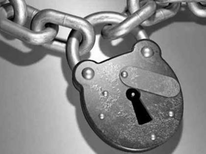 Private school teacher locked up in Satara | साताऱ्यात खासगी शाळेच्या शिक्षकांना कोंडले