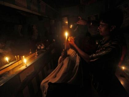 Unannounced load shedding in some areas of Chhatrapati Sambhajinagar; Mahavitaran's phone is switched off, who will listen to the common man | अनेक भागात अघोषित भारनियमन; महावितरणचे फोन बंद, सर्वसामान्यांचे कोण ऐकणार?