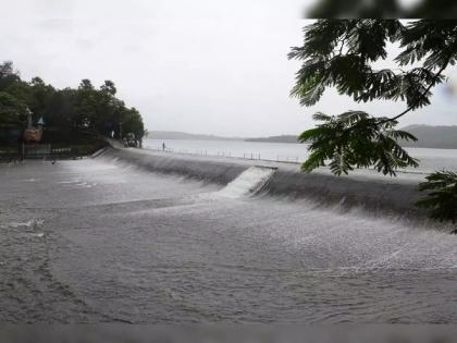 Only 79,000 million liters less water is stored in the lakes | तलावांमध्ये केवळ ७९ हजार दशलक्ष लीटर जलसाठा कमी