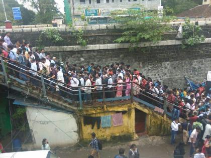 Lower Parel Bridge - Machinery will be deployed near Hatpur, RPL personnel near Lower Parel | Lower Parel Bridge - यंत्रणा हतबल, लोअर परेलजवळ RPF जवान होणार तैनात