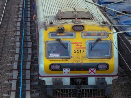 Failure of overhead wire between Wangani-Badlapur; Locals going to Mumbai were stopped, Sunday Local Update | वांगणी-बदलापूर दरम्यान ओव्हरहेड वायरमध्ये बिघाड; मुंबईकडे जाणाऱ्या लोकल खोळंबल्या