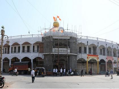 Eruption of corona; Strict restrictions till April 4 in Latur district | कोरोनाचा उद्रेक; लातूर जिल्ह्यात ४ एप्रिलपर्यंत कडक निर्बंध Eruption of corona; Strict restrictions till April 4 in Latur district | कोरोनाचा उद्रेक; लातूर जिल्ह्यात ४ एप्रिलपर्यंत कडक निर्बंध