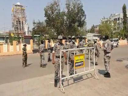 Complete lockdown in Aurangabad today and tomorrow; Permitted services will continue | औरंगाबादेत आज आणि उद्या पूर्ण लॉकडाऊन; परवानगी असलेल्या सेवाच सुरू राहणार