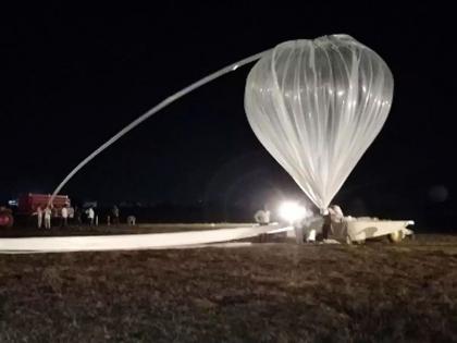 Hyderabad-based researcher will launch research balloon into space, likely to fall in Warora tehsil | वरोरा तालुक्यात अवकाशातून पडू शकतात ‘बलुन्स’; नागरिकांना सतर्क राहण्याचे आवाहन