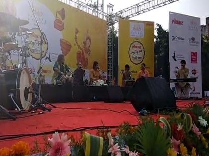 Happy Diwali 2017: Voluptuous 'Diwali Dawa' concert organized by 'Lokmat' | Happy Diwali 2017 :  'लोकमत' आयोजित स्वरचैतन्य 'दिवाळी पहाट'ची मैफल 