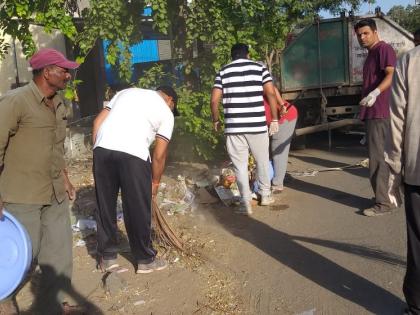 General Election of 'Lokmat': Cleanliness in Ekvira Chowk | ‘लोकमत’चे महाअभियान : एकवीरा चौक परिसरात केली स्वच्छता