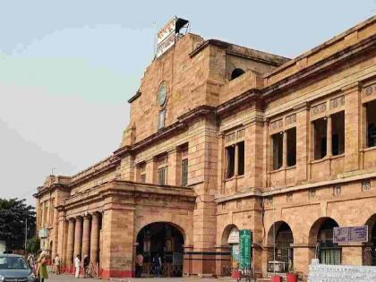 Ban on sale of platform tickets at Nagpur railway stations | नागपूर रेल्वेस्थानकांवर प्लॅटफॉर्म तिकीट विक्रीवर बंदी