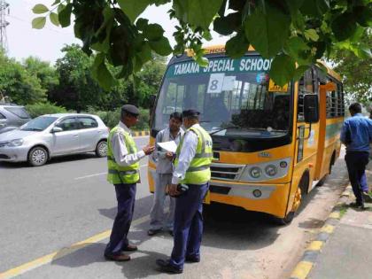 Schools open, but safety at risk! Action taken against 161 school vehicles in Nagpur | शाळा सुरू, पण सुरक्षा धोक्यात! नागपुरात १६१ स्कूल व्हेईकल्सवर कारवाई Schools open, but safety at risk! Action taken against 161 school vehicles in Nagpur | शाळा सुरू, पण सुरक्षा धोक्यात! नागपुरात १६१ स्कूल व्हेईकल्सवर कारवाई