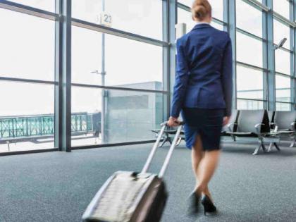 Airline cabin crew girl's career ended due to Romeo's stalking and threats | रोमिओच्या पाठलाग व धमक्यांमुळे एअरलाइन्सच्या केबिन क्रू तरुणीचे करिअर संपलं Airline cabin crew girl's career ended due to Romeo's stalking and threats | रोमिओच्या पाठलाग व धमक्यांमुळे एअरलाइन्सच्या केबिन क्रू तरुणीचे करिअर संपलं