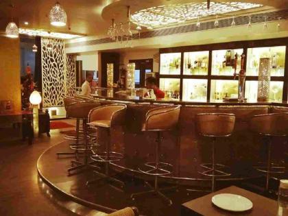 Restaurant and Bar Association expresses anger over increased tax policy | रेस्टारेंट अँड बार संघटनेचा वाढीव कर धोरणावर संताप Restaurant and Bar Association expresses anger over increased tax policy | रेस्टारेंट अँड बार संघटनेचा वाढीव कर धोरणावर संताप