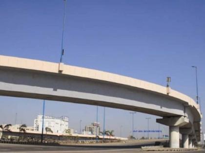 Construction Secretary fined Rs 1 lakh for delay in flyover in Amravati | अमरावतीमधील उड्डाणपूल रखडल्यामुळे बांधकाम सचिवांवर एक लाख रुपये दंड Construction Secretary fined Rs 1 lakh for delay in flyover in Amravati | अमरावतीमधील उड्डाणपूल रखडल्यामुळे बांधकाम सचिवांवर एक लाख रुपये दंड