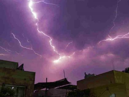 Lightning strikes school in Ramtek taluka; 70 students survive! | रामटेक तालुक्यातील शाळेवर कोसळली वीज ; ७० विद्यार्थी बचावले ! Lightning strikes school in Ramtek taluka; 70 students survive! | रामटेक तालुक्यातील शाळेवर कोसळली वीज ; ७० विद्यार्थी बचावले !