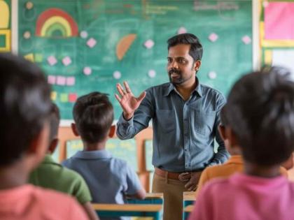 Primary teachers removed from the post of center head; Government decision angers teachers | प्राथमिक शिक्षकांना केंद्रप्रमुख पदापासून डावलले; शासनाच्या निर्णयाने शिक्षकांमध्ये रोष Primary teachers removed from the post of center head; Government decision angers teachers | प्राथमिक शिक्षकांना केंद्रप्रमुख पदापासून डावलले; शासनाच्या निर्णयाने शिक्षकांमध्ये रोष