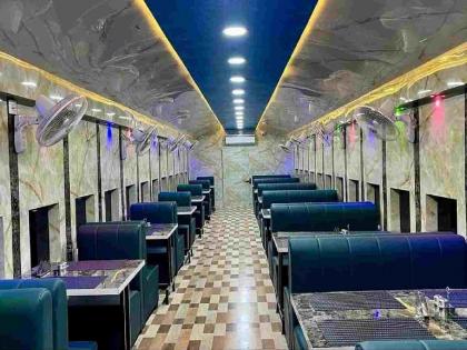 Railway coach restaurant coming up in Gondia railway station area | गोंदिया रेल्वेस्थानक परिसरात साकारतेय रेल्वे कोच रेस्टॉरंट Railway coach restaurant coming up in Gondia railway station area | गोंदिया रेल्वेस्थानक परिसरात साकारतेय रेल्वे कोच रेस्टॉरंट