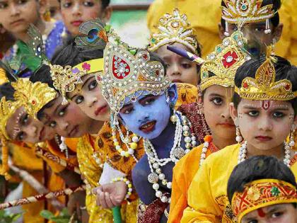 Digital devotion; a form of faith or just a display on a screen? | डिजिटल भक्ती; श्रद्धेचे रूप की फक्त स्क्रीनवरील प्रदर्शन ?