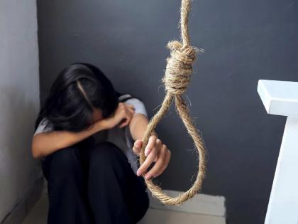 'I will commit suicide myself..' 19-year-old girl studying in nursing college hangs herself | ‘मी स्वतः आत्महत्या करते..' नर्सिंग कॉलेजमध्ये शिकणाऱ्या १९ वर्षीय युवतीने घेतला गळफास