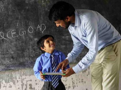 Giving opportunity to the unqualified while leaving out the qualified? Big mess in seniority list; Teachers from 4 talukas missing | पात्रांना डावलून अपात्रांना संधी? सेवाज्येष्ठता यादीत मोठा घोळ; ४ तालुक्यांचे शिक्षक गायब Giving opportunity to the unqualified while leaving out the qualified? Big mess in seniority list; Teachers from 4 talukas missing | पात्रांना डावलून अपात्रांना संधी? सेवाज्येष्ठता यादीत मोठा घोळ; ४ तालुक्यांचे शिक्षक गायब