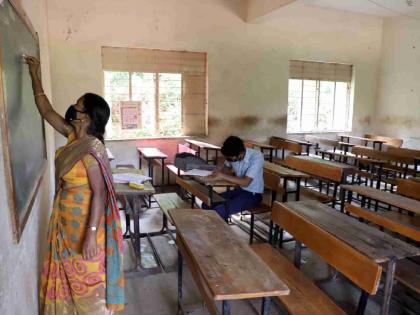 Will the ZP school be closed? Fear of surplus teacher | जि. प. शाळा बंद होणार का ? शिक्षक अतिरिक्त होण्याची भीती Will the ZP school be closed? Fear of surplus teacher | जि. प. शाळा बंद होणार का ? शिक्षक अतिरिक्त होण्याची भीती