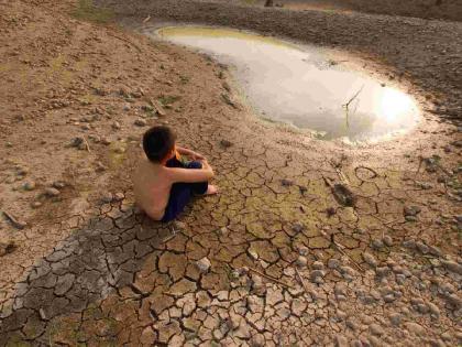 Water crisis in Wardha district; Citizens will have to drink water at their own expense | वर्धा जिल्ह्यात पाणीसंकट; नागरिकांना प्यावे लागणार स्वखर्चातून पाणी Water crisis in Wardha district; Citizens will have to drink water at their own expense | वर्धा जिल्ह्यात पाणीसंकट; नागरिकांना प्यावे लागणार स्वखर्चातून पाणी