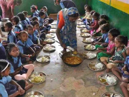 A method of attaching bogus experience letters to get food tenders has been exposed. | भोजनाचे टेंडर मिळविण्यासाठी बोगस अनुभव पत्रे जोडण्याचा प्रकार उघडकीस