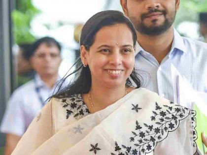 'Social Buffet' scam exposed! Misappropriation of Rs 87.85 lakhs but Aditi Tatkare's extension in controversy | ‘सोशल बफेट’चा घोटाळा उघड! ८७.८५ लाखांचा गैरव्यवहार पण अदिती तटकरेंची मुदतवाढ वादात