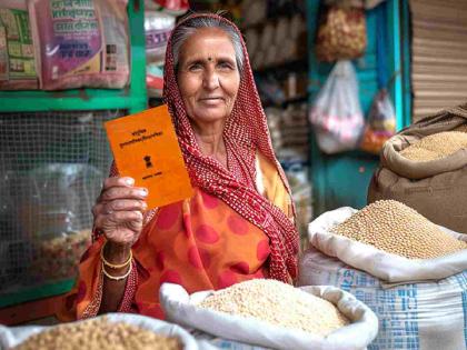 Free food grains for over 12,000 ration card holders will be permanently discontinued | १२ हजारांवर रेशनकार्ड धारकांचे मोफत धान्य होणार कायमचे बंद Free food grains for over 12,000 ration card holders will be permanently discontinued | १२ हजारांवर रेशनकार्ड धारकांचे मोफत धान्य होणार कायमचे बंद