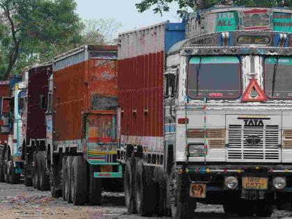 Five trucks carrying paddy in Chhattisgarh seized! | छत्तीसगडमध्ये धान घेऊन जाणारे पाच ट्रक ताब्यात !