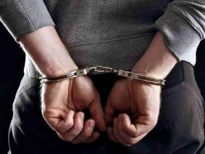 Superintendent of Education who joined Gadchiroli arrested on the third day | गडचिरोलीत रुजू झालेल्या शिक्षण अधीक्षकांना तिसऱ्या दिवशीच अटक Superintendent of Education who joined Gadchiroli arrested on the third day | गडचिरोलीत रुजू झालेल्या शिक्षण अधीक्षकांना तिसऱ्या दिवशीच अटक