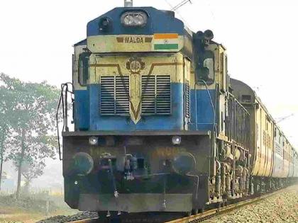Nagpur division of Central Railway is 'number one' in freight transport | मध्य रेल्वेचा नागपूर विभाग मालवाहतुकीत ‘नंबर वन’