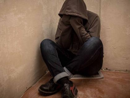 Youth addicted to drugs! Future is being ruined in Amravati: Who is behind the drug racket? | तरुणाई नशेच्या आहारी ! अमरावतीत उध्वस्त होतंय भवितव्य : ड्रग्ज रॅकेटला वरदहस्त कुणाचे ? Youth addicted to drugs! Future is being ruined in Amravati: Who is behind the drug racket? | तरुणाई नशेच्या आहारी ! अमरावतीत उध्वस्त होतंय भवितव्य : ड्रग्ज रॅकेटला वरदहस्त कुणाचे ?