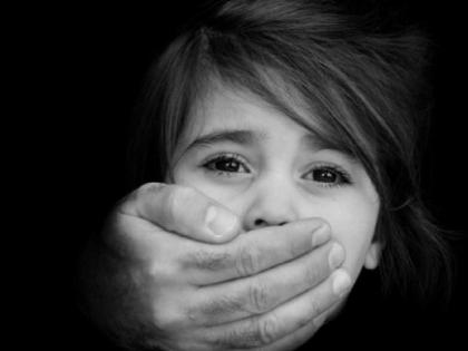 Two minor girls raped in Adyal police station limits; stir in the Bhandara district | भंडारा जिल्ह्यात खळबळ; अड्याळ पोलिस स्टेशन हद्दीत दोन अल्पवयीन मुलींवर अत्याचार Two minor girls raped in Adyal police station limits; stir in the Bhandara district | भंडारा जिल्ह्यात खळबळ; अड्याळ पोलिस स्टेशन हद्दीत दोन अल्पवयीन मुलींवर अत्याचार