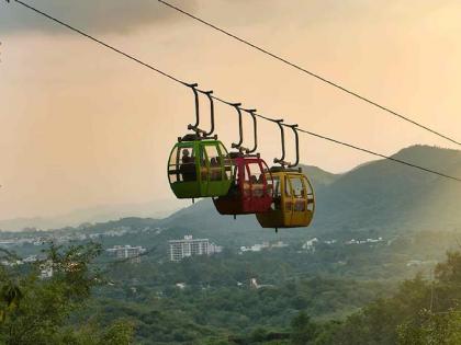 Cable cars and ropeways at 360 places; Gadkari's new plan for remote areas | ३६० ठिकाणी केबल कार व रोपवे ; गडकरींची दुर्गम भागांसाठी नवी योजना Cable cars and ropeways at 360 places; Gadkari's new plan for remote areas | ३६० ठिकाणी केबल कार व रोपवे ; गडकरींची दुर्गम भागांसाठी नवी योजना