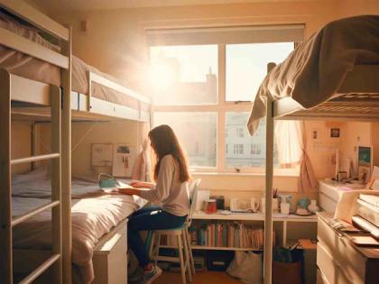 Male warden in girls' hostel; A complete safety blunder! | काय सांगता... मुलींच्या वसतिगृहात पुरुष वॉर्डन; सुरक्षेचा पुरता खेळखंडोबा!