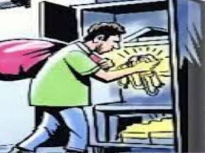 Thieves broke into a locked house in Lonand city satara and looted jewellery and other religious items | Satara: रुग्णाला भेटायला गेले, चोरट्यांनी बंद घर फोडून दागिन्यासह पूजेचे साहित्य लंपास केले