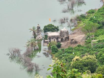 preparations for navratri festival at kamalja mata temple in lonar lake | लोणार सरोवरातील कमळजा माता मंदिरात नवरात्र उत्सवाची तयारी