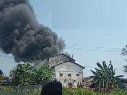 Fire at Lotte Chemical Company, financial loss of lakhs | Ratnagiri: लोटेत रासायनिक कंपनीला आग, लाखोंची वित्तहानी; दोन तासानंतर आगीवर नियंत्रण मिळविण्यात यश