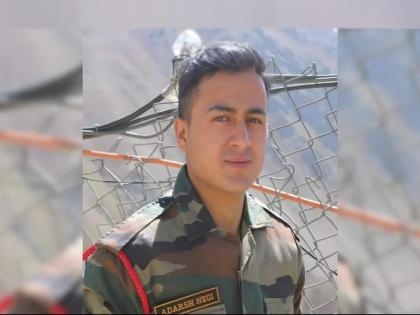 Adarsh Negi, a jawan from Uttarakhand, was martyred in the Kathua Terror Attack in Jammu and Kashmir | २ महिन्यात एकाच घरातील २ जवान शहीद! २६ वर्षीय जवानाला हौतात्म्य; ती 'माऊली' बेशुद्ध