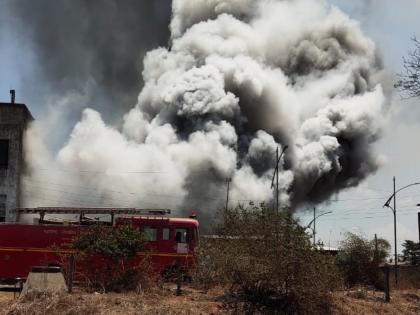 A fire broke out at the Aroma Company in Lotte due to an air leak | Ratnagiri: लोटेतील आरोमा कंपनीत आग लागून वायुगळती, सुदैवाने मोठी दुर्घटना टळली