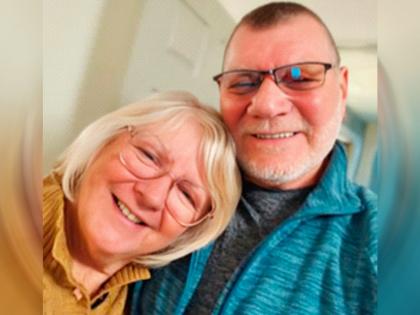 Childhood meeting, separation and marriage after 45 years | बालपणीची भेट, विरह अन् ४५ वर्षांनी लग्न Childhood meeting, separation and marriage after 45 years | बालपणीची भेट, विरह अन् ४५ वर्षांनी लग्न