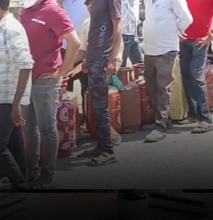 सिलेंडर बुकिंगसाठी आता द्यावी लागणार 'या' प्रश्नांची उत्तरे! पाहा BPCL चे १० नवे नियम