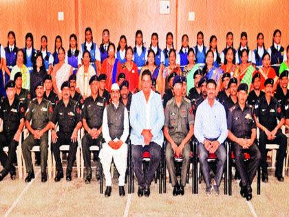 Southern Command jawans from Rakshabandan | विद्यार्थिनींकडून सदर्न कमांडच्या जवानांना रक्षाबंधन