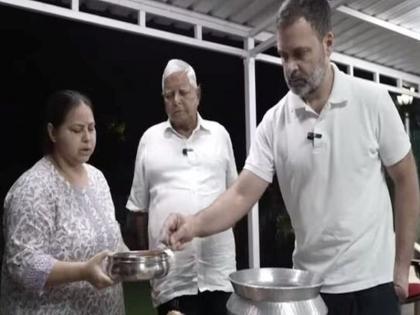 Rahul Gandhi learned 'secret recipe' from Laluprasad Yadav | राहुल गांधी लालूंकडून शिकले ‘सिक्रेट रेसिपी’; राजकीय चर्चा, प्रियंकांनीही चाखली चव