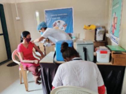 Vaccination of 359 persons at five centers in Raigad district | रायगड जिल्ह्यात पाच केंद्रांवर 359 जणांचे लसीकरण