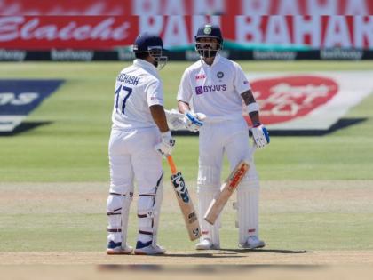 IND vs SA, 3rd day 3 Test Live Updates : Rishabh Pant, 100* from 139 balls including 6 fours and 4 sixes, India  bowled out for 198 runs, South Africa need 212 runs to win  | IND vs SA, 3rd day 3 Test Live Updates : रिषभ पंत १०० धावांवर नाबाद राहिला; भारताचे तळाचे ६ फलंदाज ४६ धावांत परतले, पण हा एकटा नडला