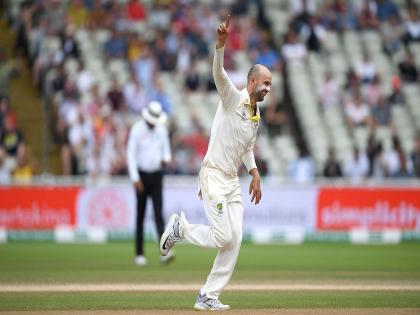 The Lyon King: Sydney Sixers pay unique tribute to Australian spinner Nathan Lyon after Edgbaston heroics | Video : अ‍ॅशेस 2019; ऑस्ट्रेलियाचा फिरकीपटू नॅथन लियॉन झाला 'सिम्बा'!