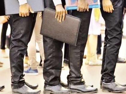 Less than 3 lakh jobs created this year; SBI report | अपेक्षेपेक्षा तब्बल १६ लाख रोजगारांची यंदा कमी निर्मिती; एसबीआयचा अहवाल