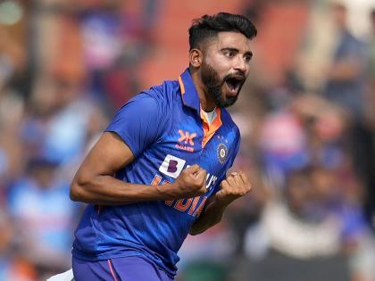 Ind Vs Pak: First blow to Pakistan who started cautiously, Siraj takes the wicket of Abdullah Shafique | Ind Vs Pak: सावध सुरुवात करणाऱ्या पाकिस्तानला पहिला धक्का, सिराजने काढली विकेट