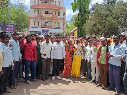 Malegaon Fishermen protest against Girna Dam | मालेगाव : गिरणा धरणावर मच्छीमारांचे धरणे आंदोलन