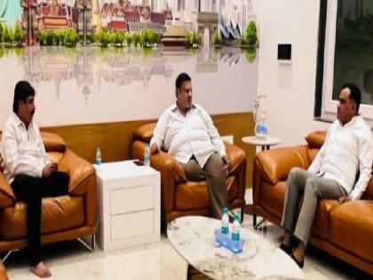 Dhairyasheel Mohite-Patil extended contacts in Madha Constituency Shiv Sena Thackeray group district liaison chief Shekhar Gore also met. | Madha LokSabha Constituency: उमेदवारीपूर्वीच धैर्यशील यांची राजकीय जुळवाजुळव, शेखर गोरे यांची घेतली भेट